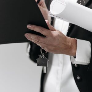 when to hire a real estate attorney