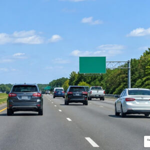3 lane highway rules